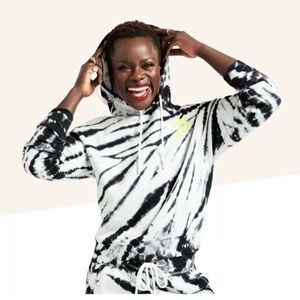 Peloton Tie Dye Hoodie Sweatshirt/Jogger Set Together We Go Far Black & White XL